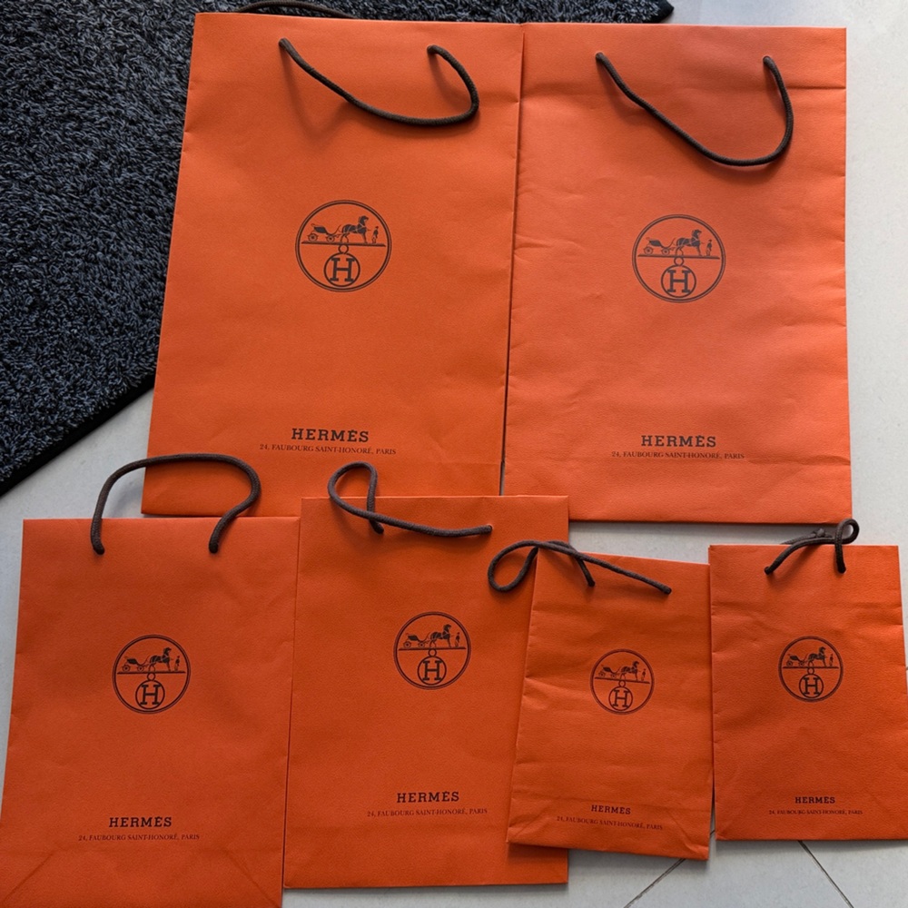 Authentic Hermès Orange Shopping Bags – Bundle of 6